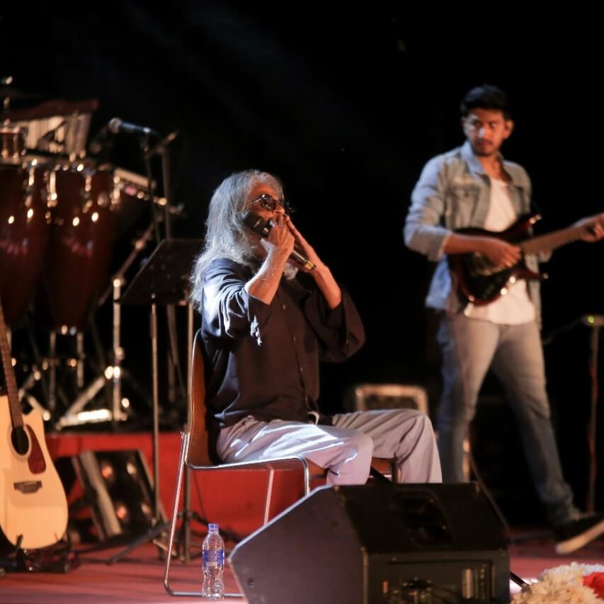 senaka,batagoda,senakabatagoda,senaka batagoda,sereenabatagoda,sereena,Sri Lanka,Folk music,Musician,Singing,Percussion,Rock,Reggae,Pop,Versatility,Vocalist,Guitarist